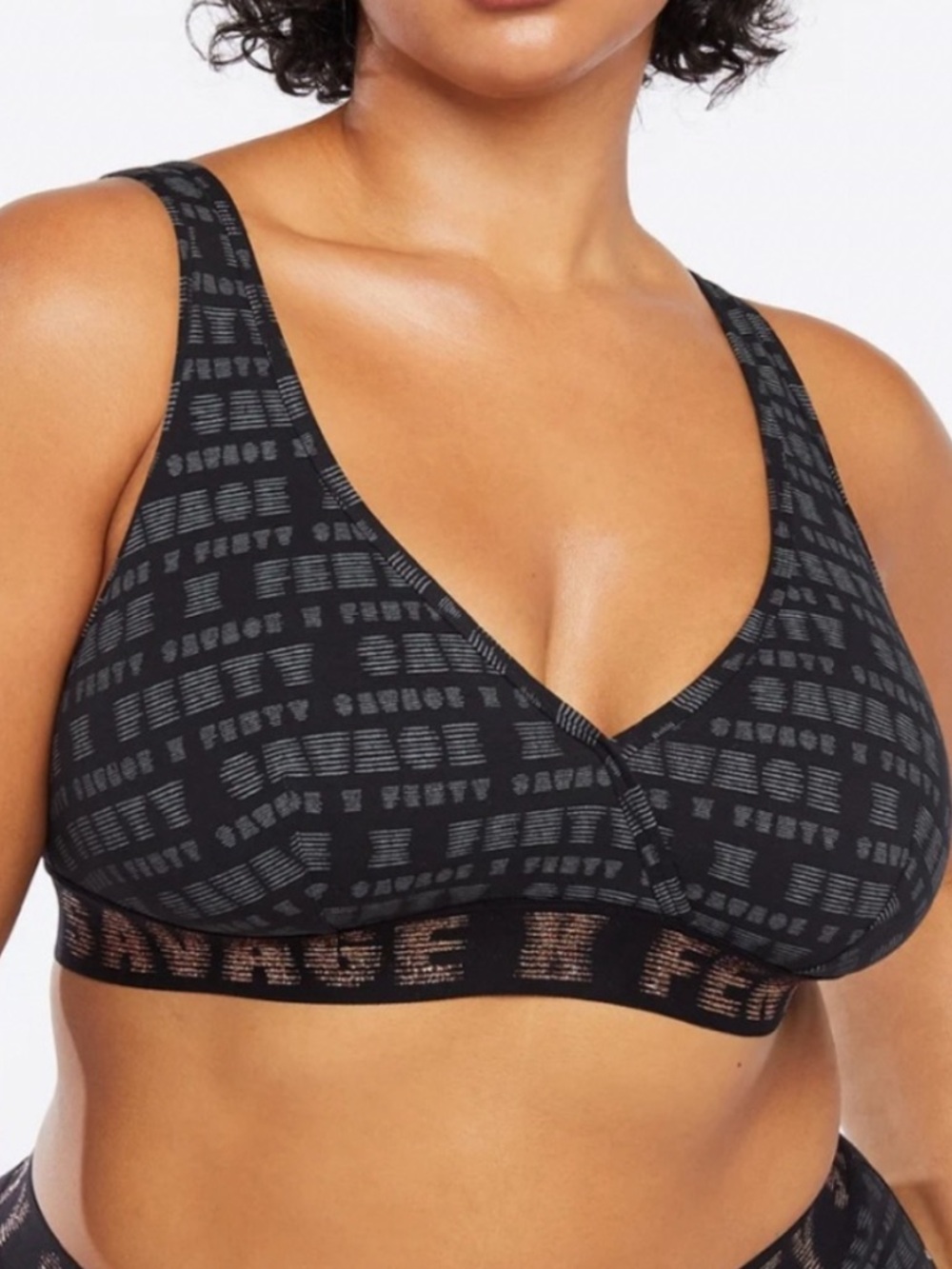 Savage X Fenty Black Logo Unlined Wireless Bralette